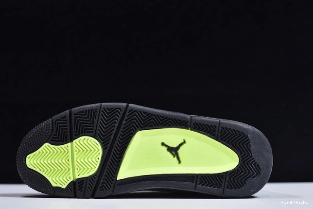 4 CT5342-007 Neon Jordan Air SE 0927